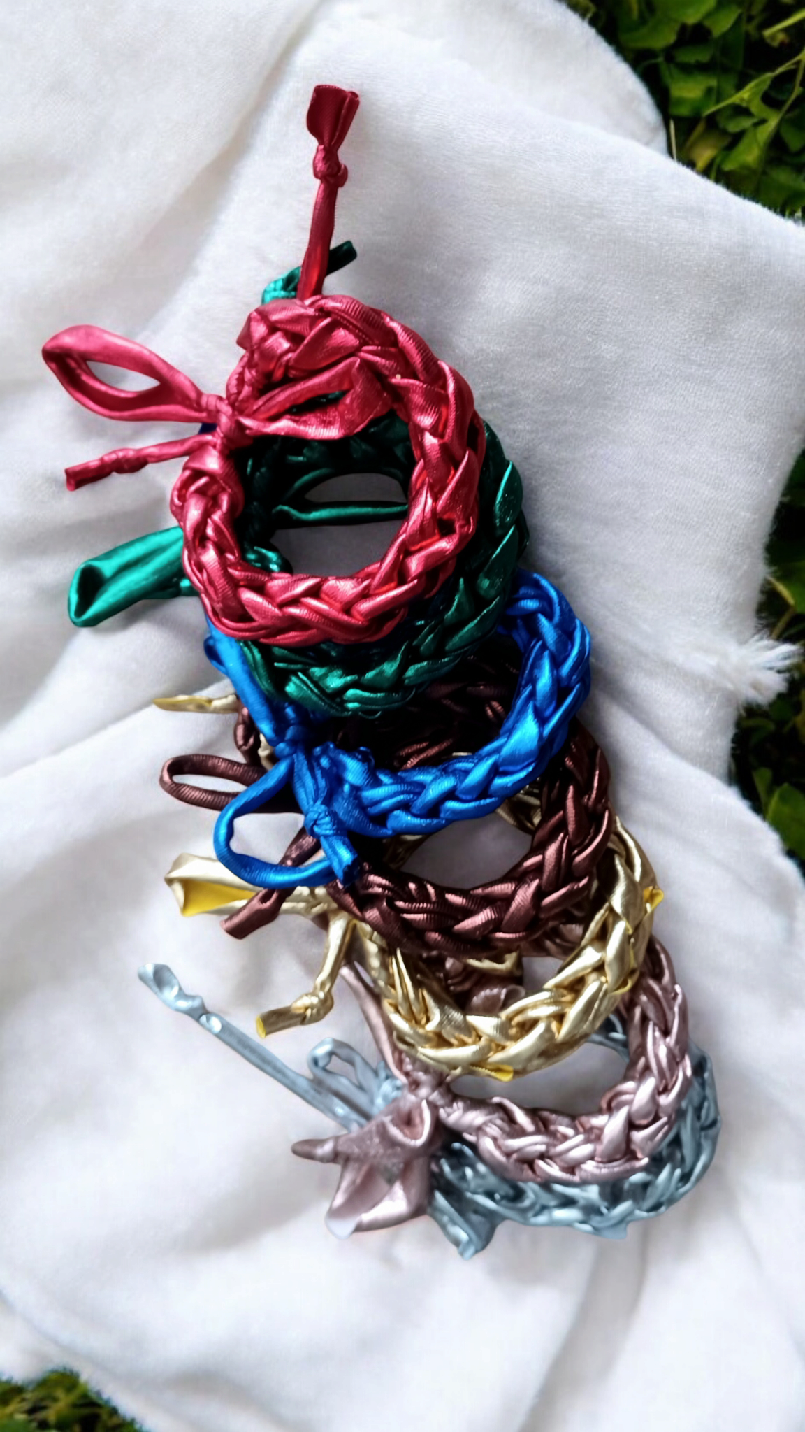 Metallic bracelets