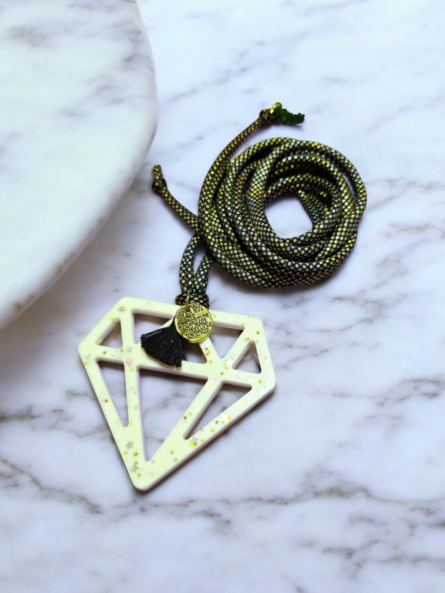 White and gold diamond choker