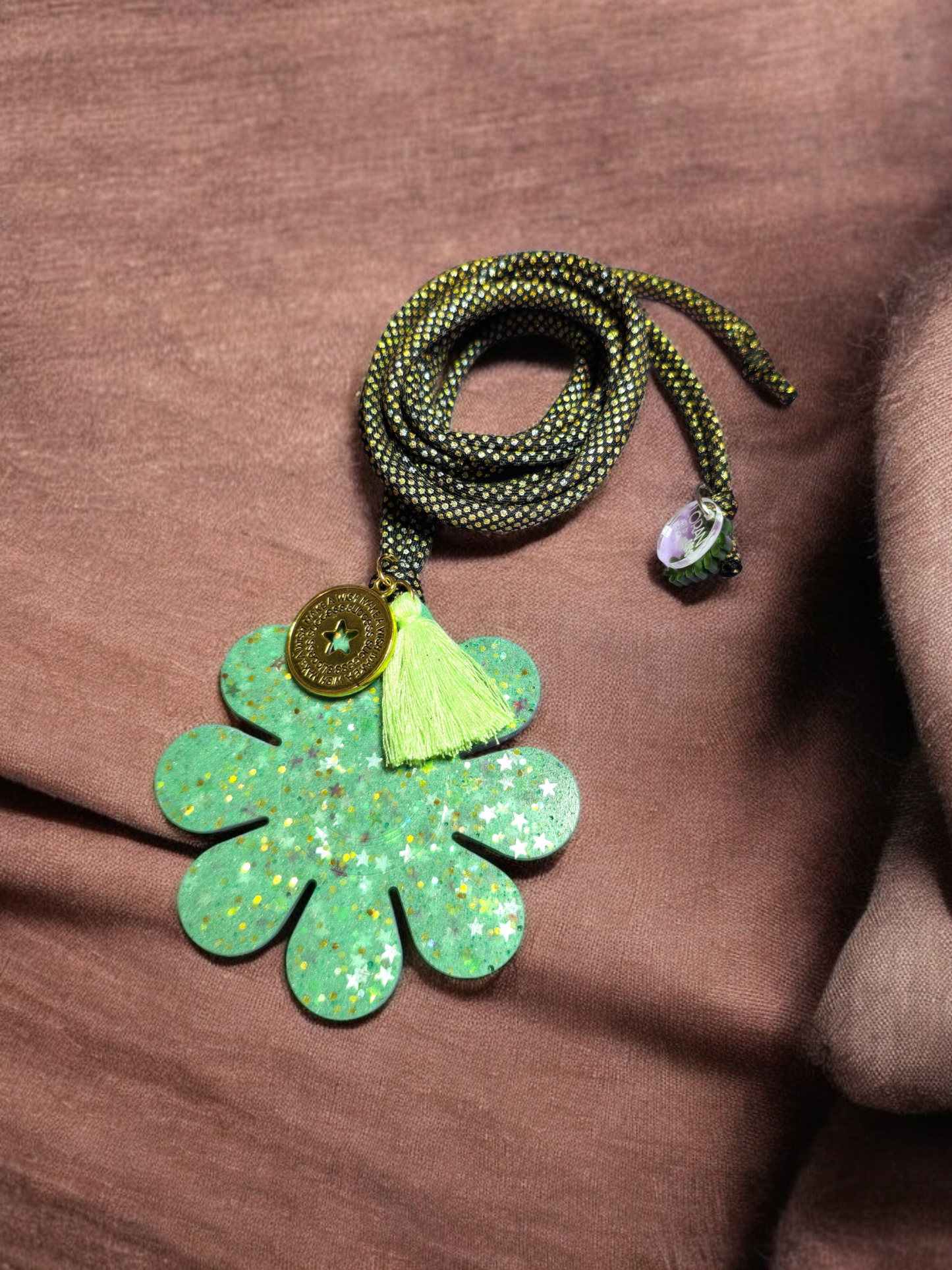 Green and purple flower choker