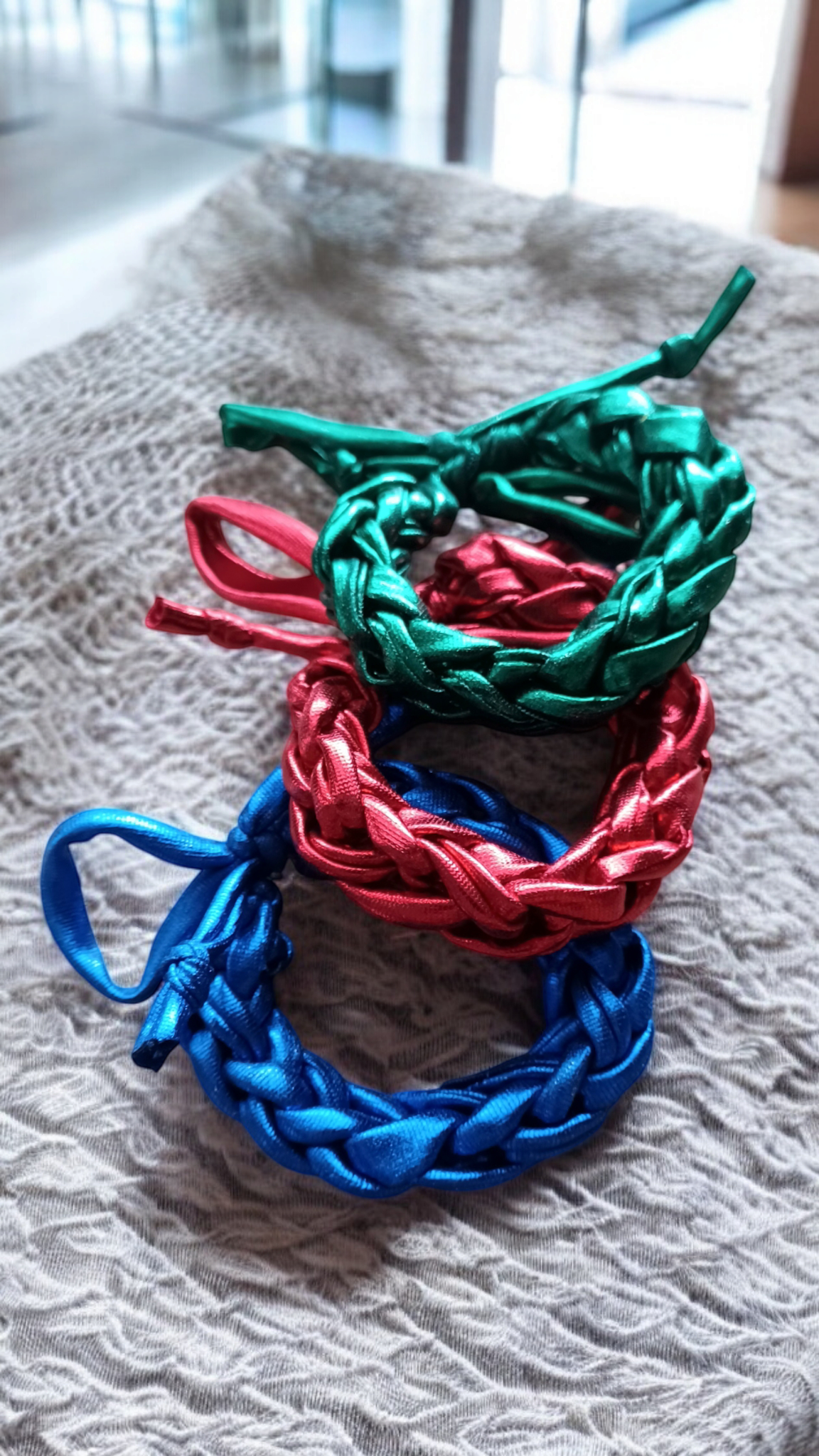 Metallic bracelets