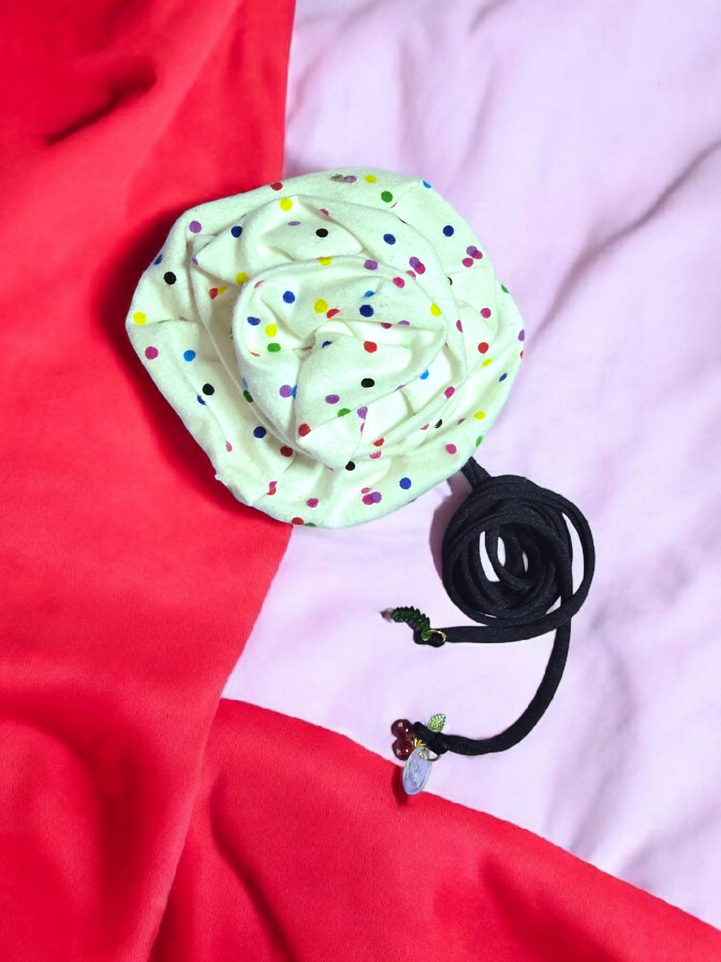 White and color dots flower choker