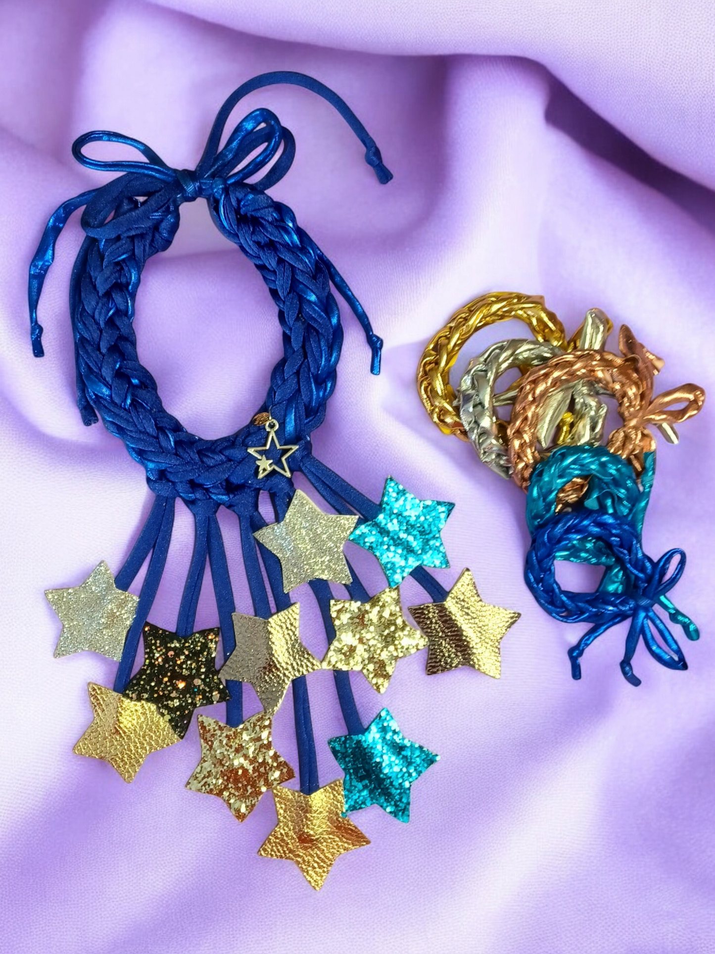 Funky stars blue necklace