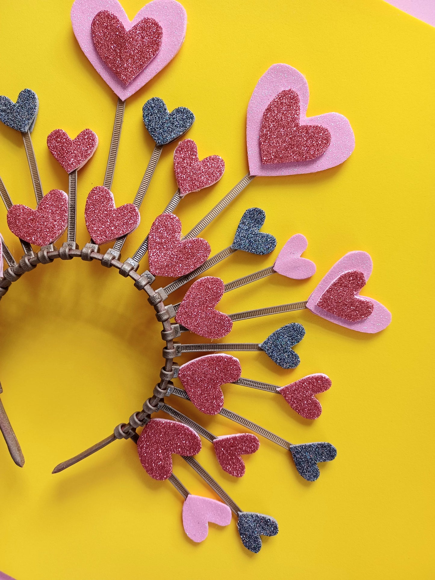 Happy hearts Crown