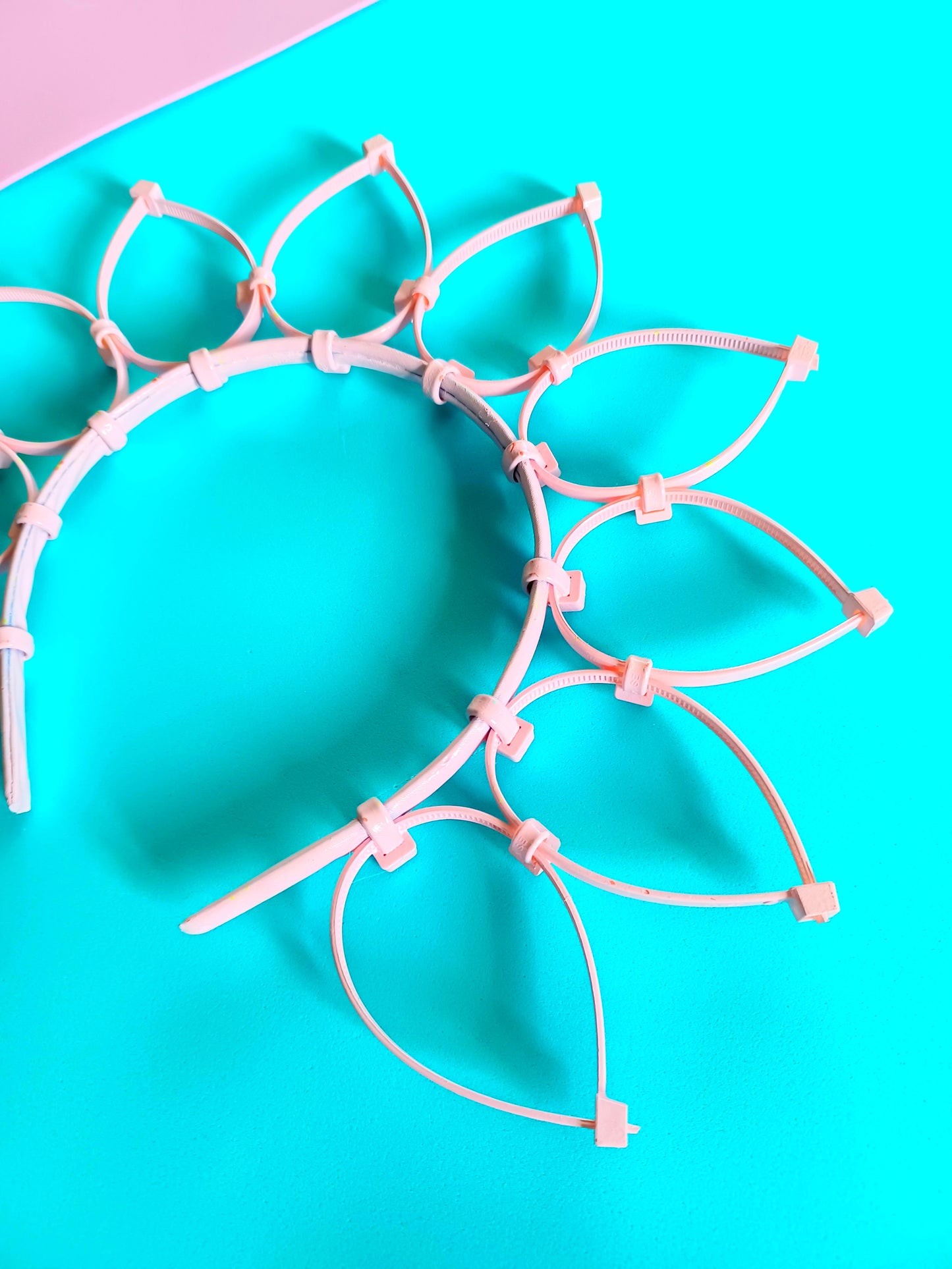 Pinky Crown
