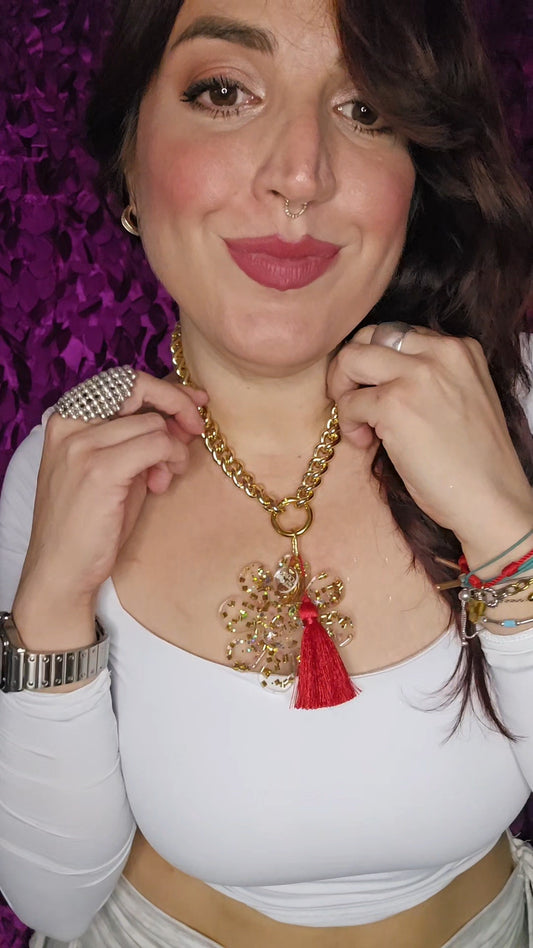 Flor Canutillos Dorados Necklace