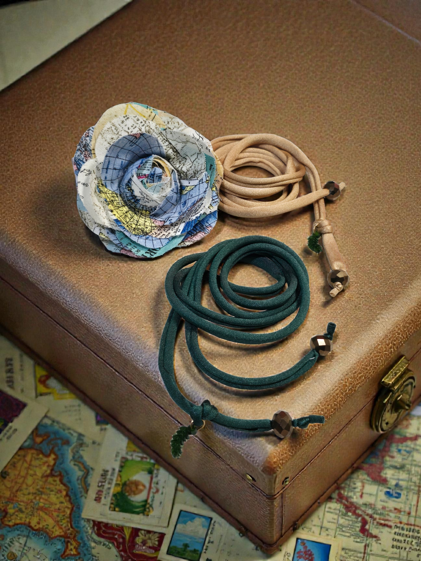 Amo Viajar Choker Necklace