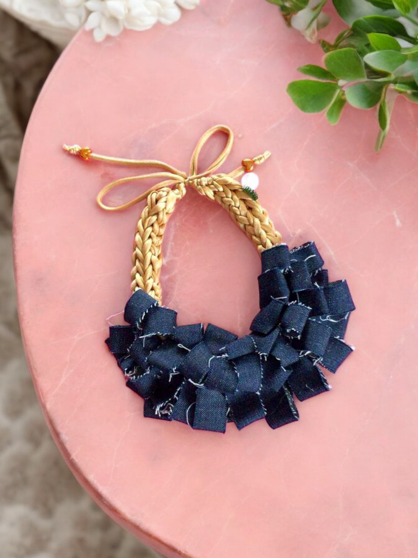 Fluffy denim Necklace