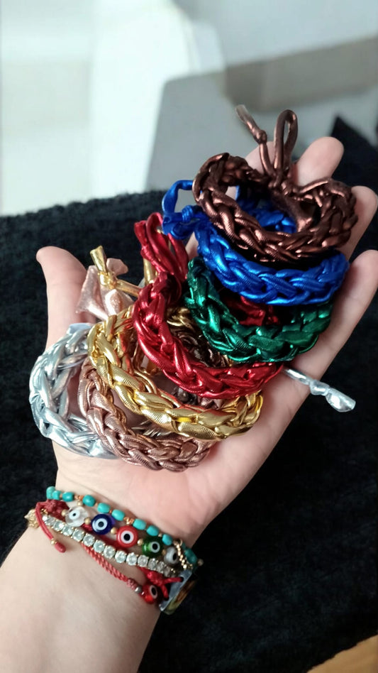 Metallic bracelets