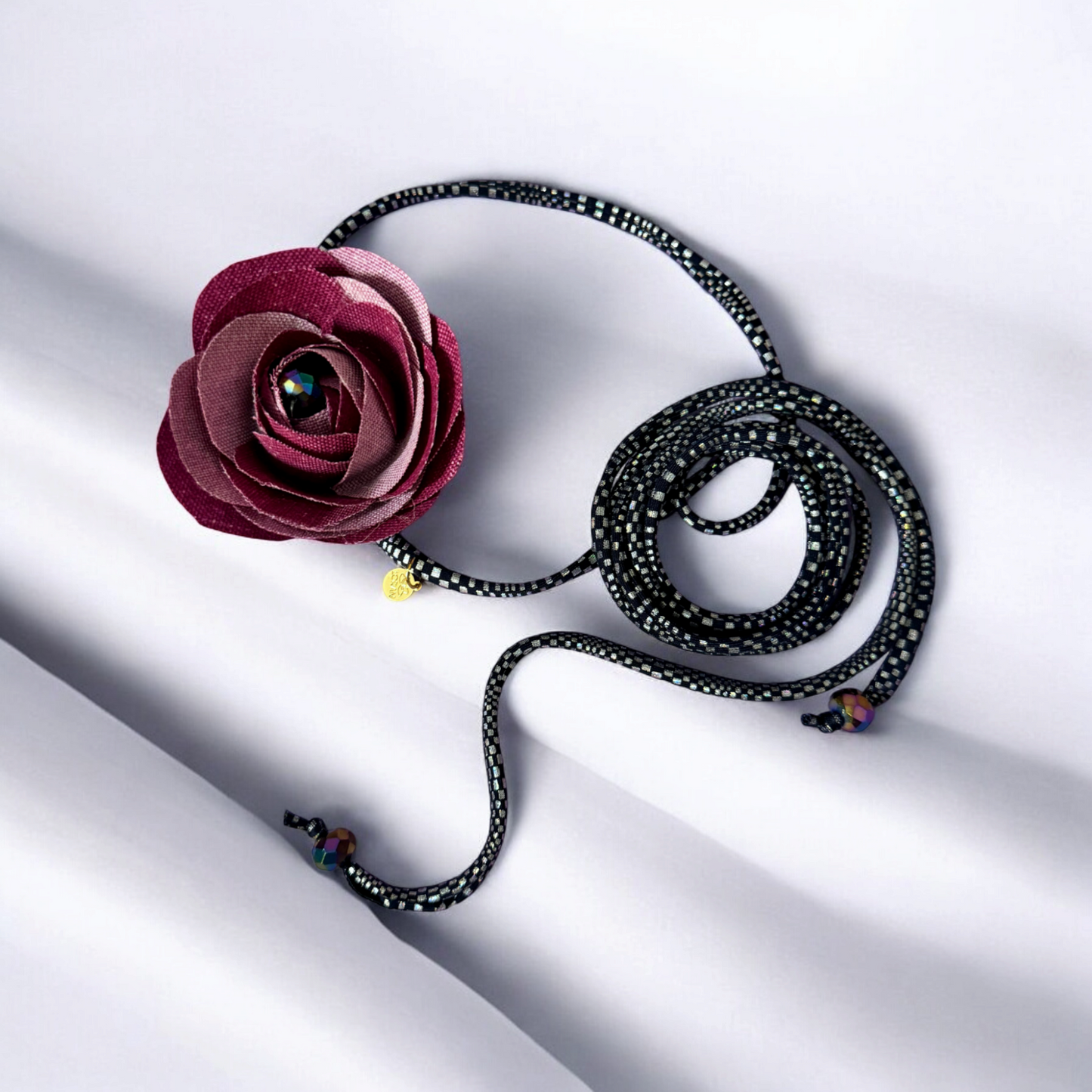 Floresita Rosa Choker